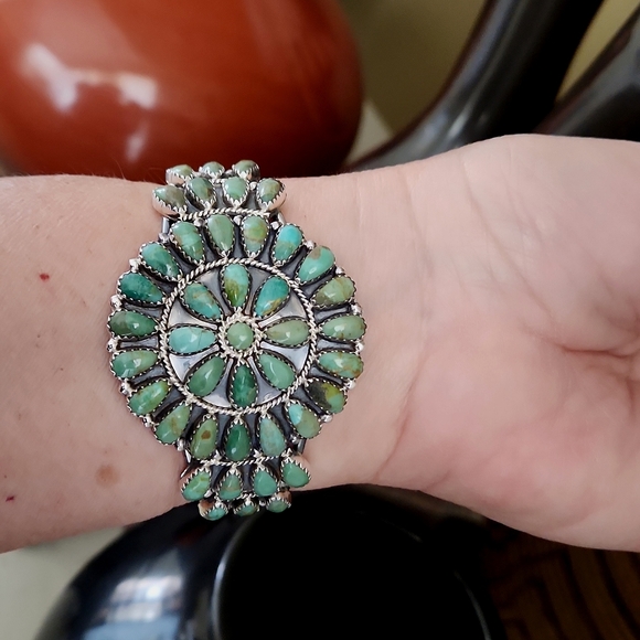 Amazing NWT Native American Navajo Turquoise Flower Cluster Cuff Bracelet 💙 - Picture 11 of 16